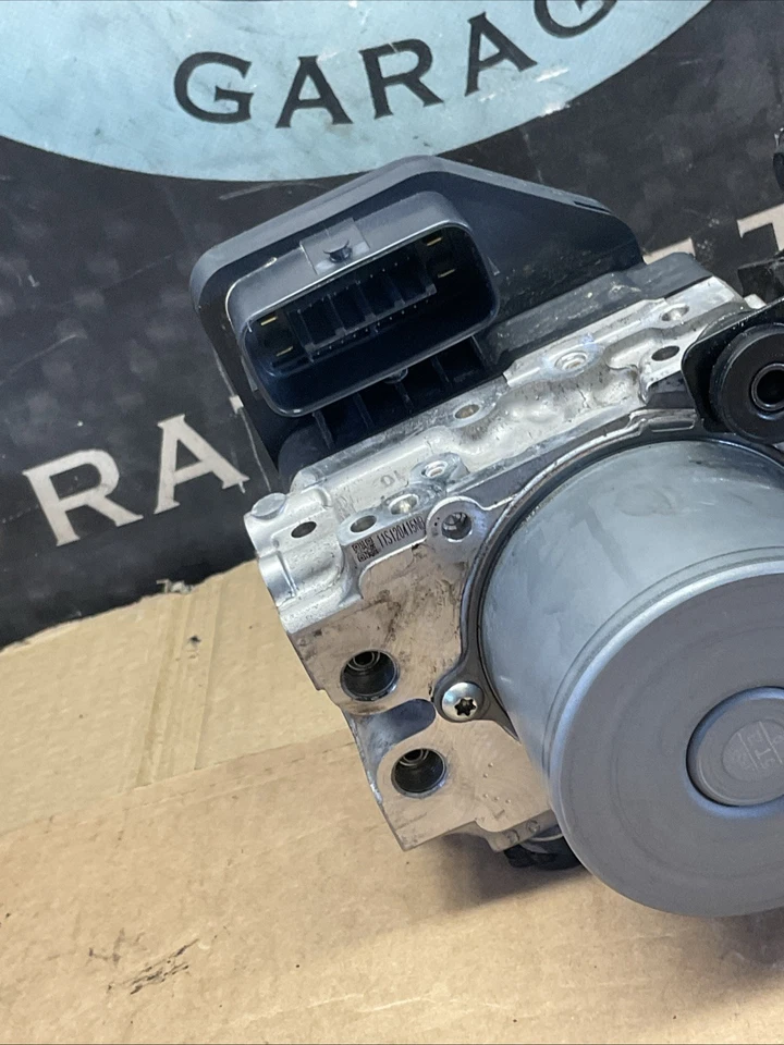 16-17 Infiniti Q50 Sedan Premium RWD Anti-Skid ABS Actuator Assembly 47660-4GH5A - Image 4 of 4