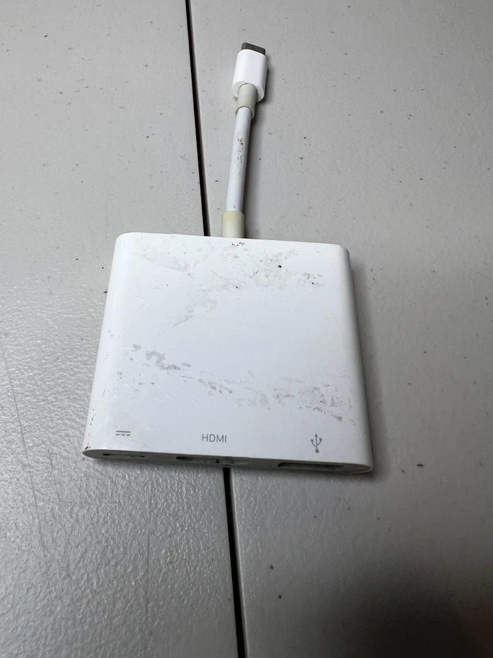 Apple A2149 USB-C Digital AV Multiport Adapter HDMI USB Charging Port(Untested) - Image 3 of 4