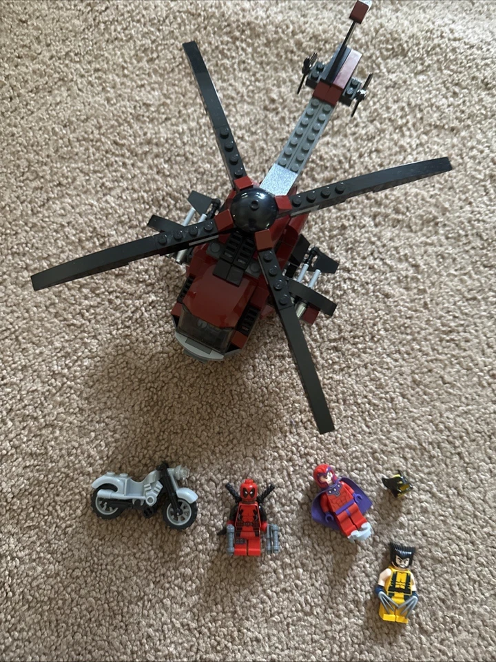 LEGO Marvel Super Heroes Wolverine's Chopper Showdown 6866 Complete Set - Image 4 of 4