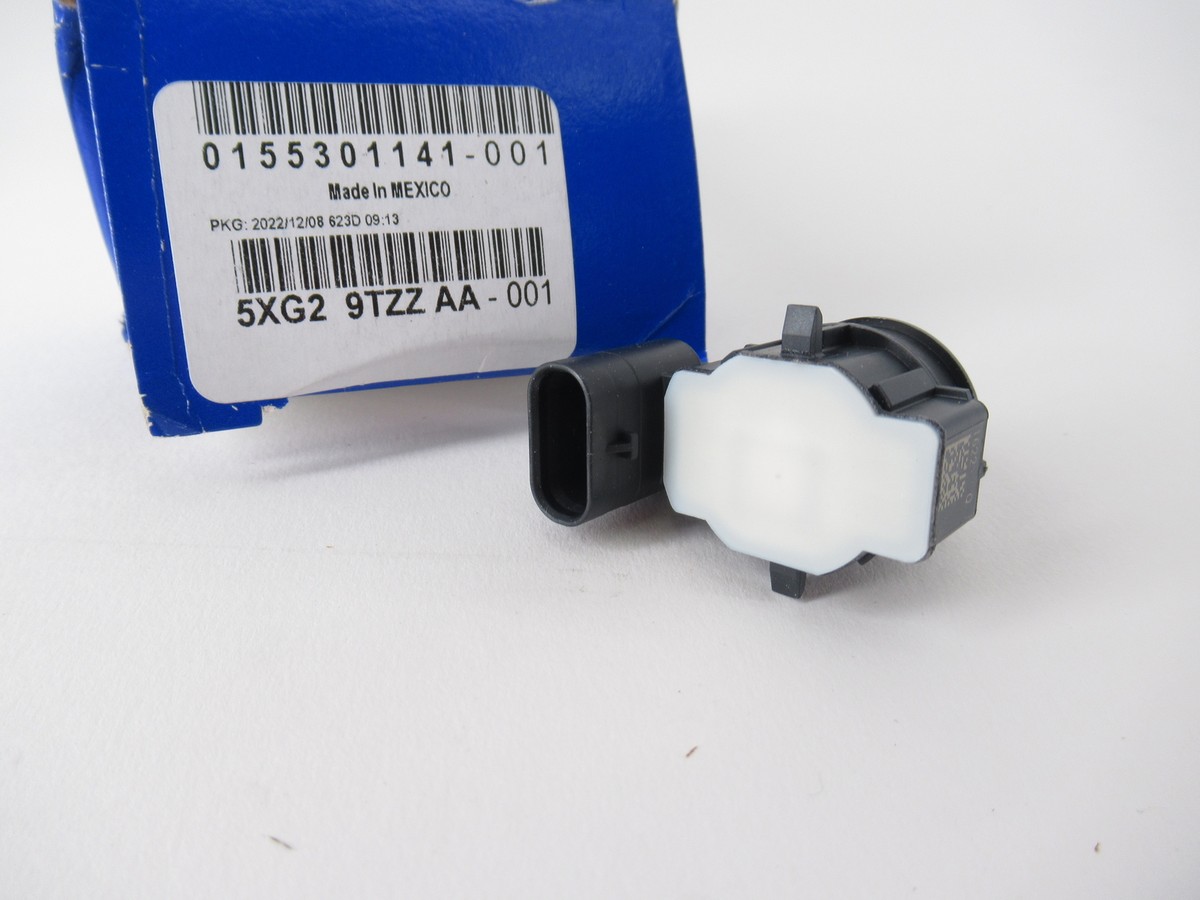 よっしー　0519 Genuine OEM Mopar Chrysler Jeep 5XG29TZZAA Front Park Assist