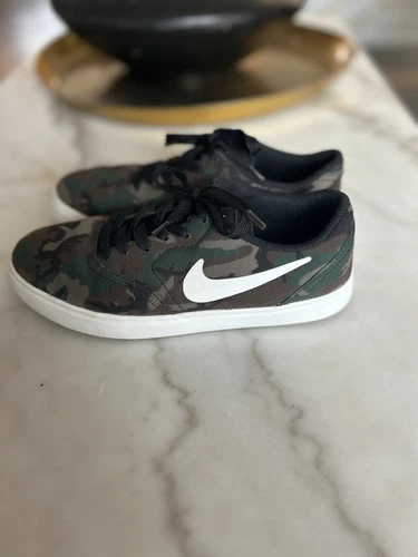 Nike Sneakers SB Zoom Stefan Janoski Camo 615957-901 men size US 5