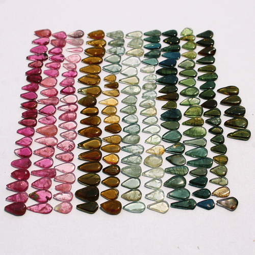 Venta al por mayor 190 piezas piedras preciosas de cabujón rebanada de pera natural multiturmalina 4 mm-8 mm - Imagen 8 de 12