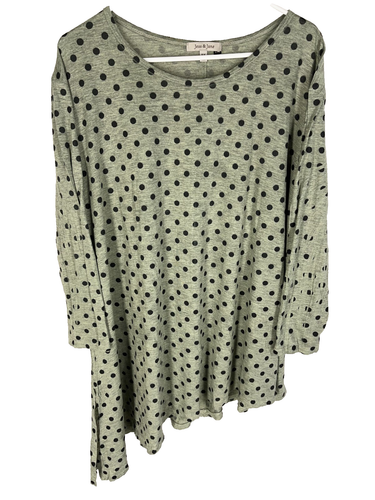 JESS & JANE Shirt Übergröße 2X grün gepunktet asymmetrisch Küste Sommer Frühling
