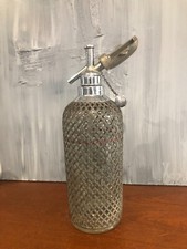 ANCIEN SYPHON EN VERRE TREILLIS MÉTALLIQUE, BAR,  MADE IN CZECHO-SLOVAKIA