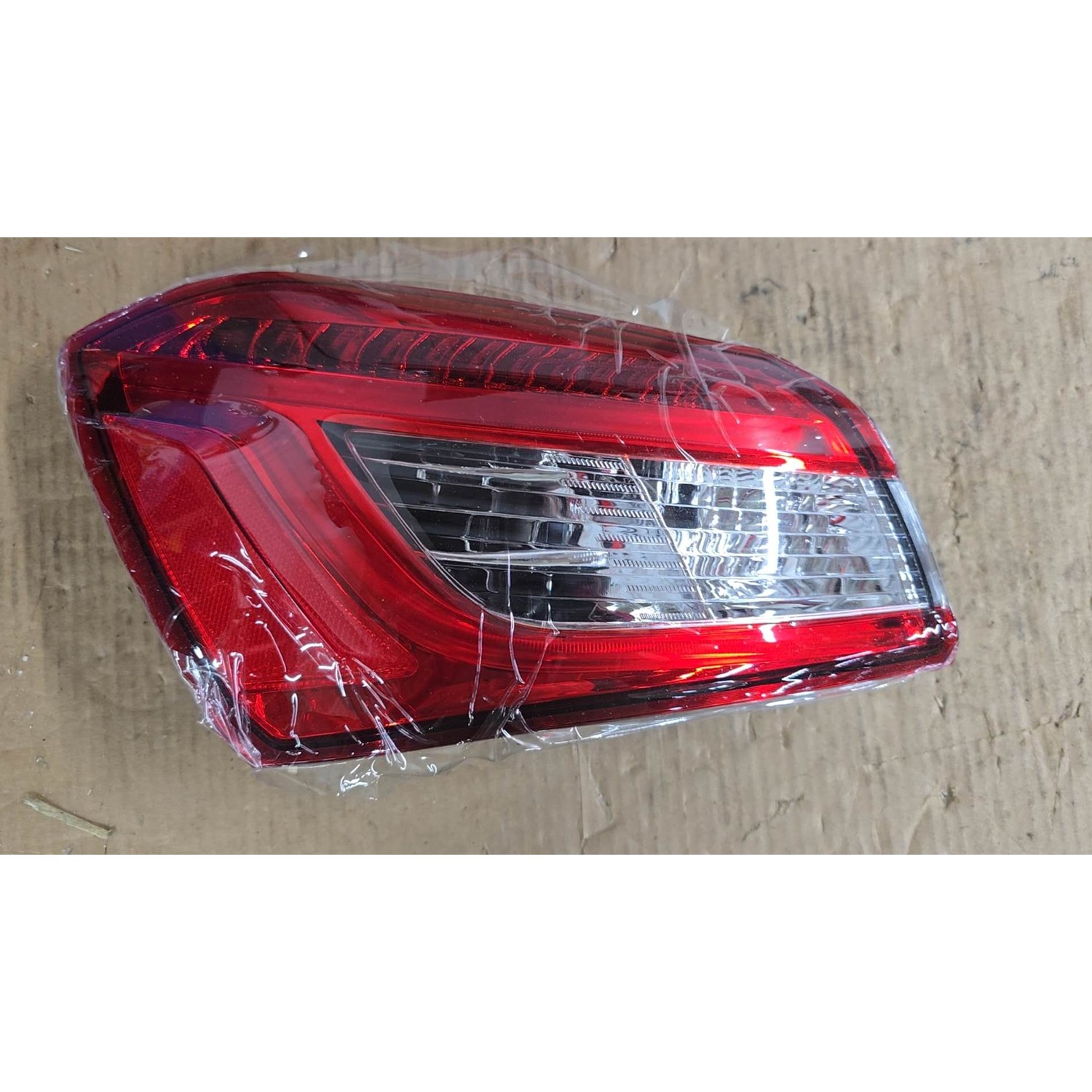 For 2014-2017 MASERATI GHIBLI REAR LEFT DRIVER OUTER TAIL LIGHT BRAKE LAMP