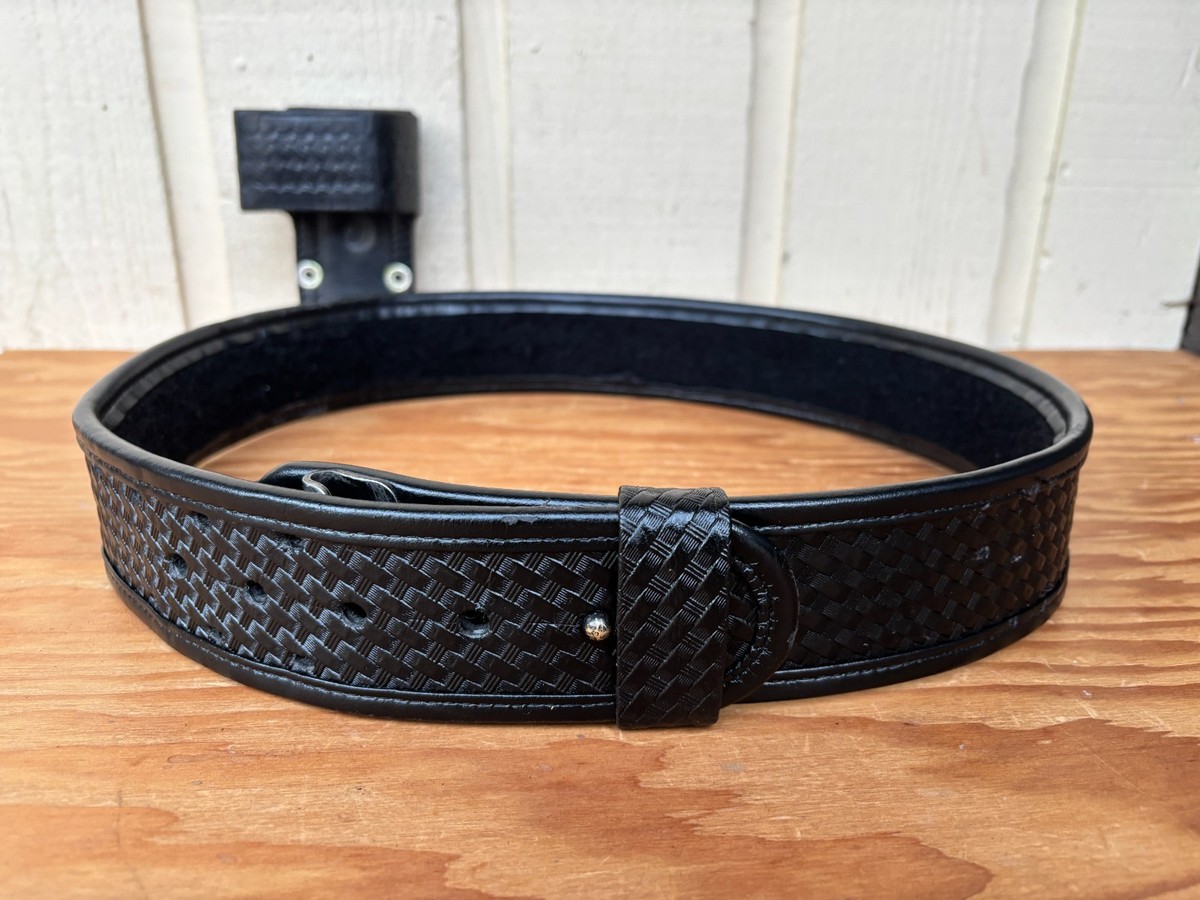 Bianchi INTL basketweave leather duty belt size 32 with safety