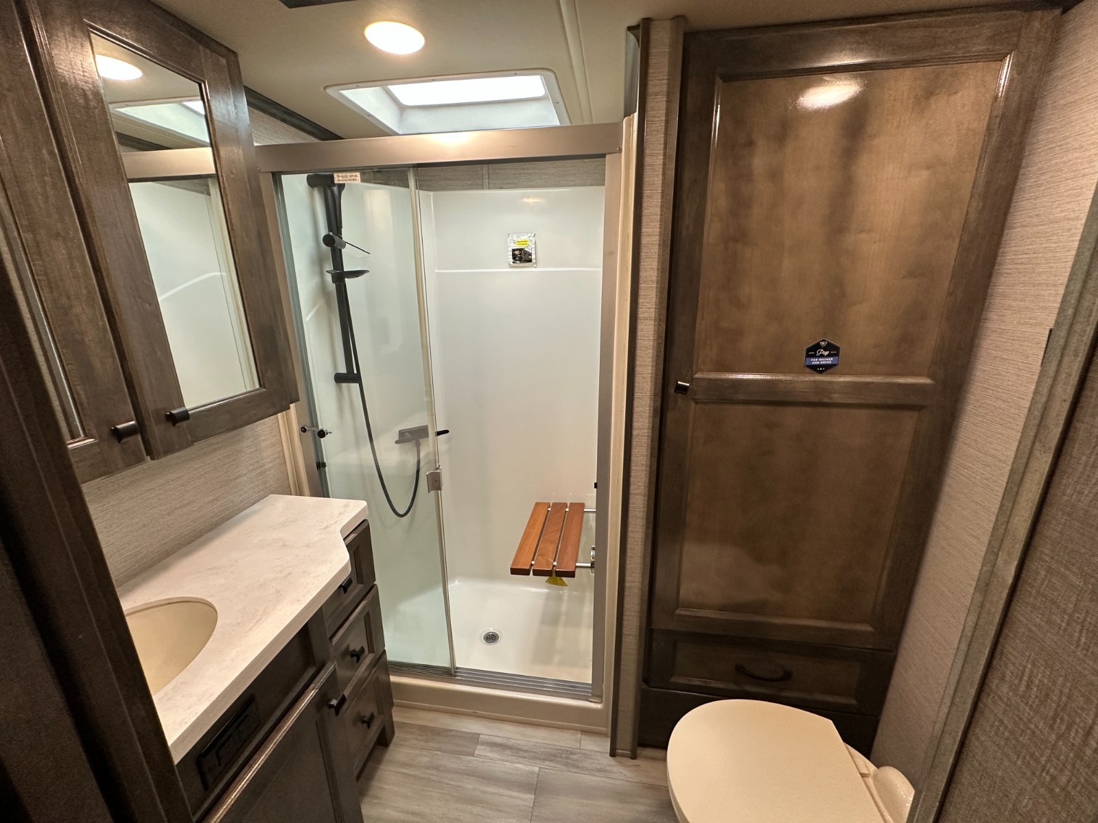 2022 VANLEIGH BEACON 32RLB LUXURY FIFTH WHEEL TRAILER "TIFFIN"