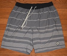 Vuori Shorts Kore Short Lined Gray Stripes Men's Size M Medium - 7" Inseam