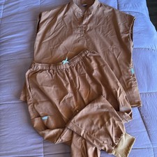 Unisex Medical Scrubs Set V-Neck Top  Jogger Pants Latte