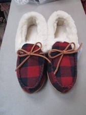 SONOMA-RED/BLUE-PLAID-FUR LINED-MOCASSIN SLIPPERS-SIZE-8-9-NWT