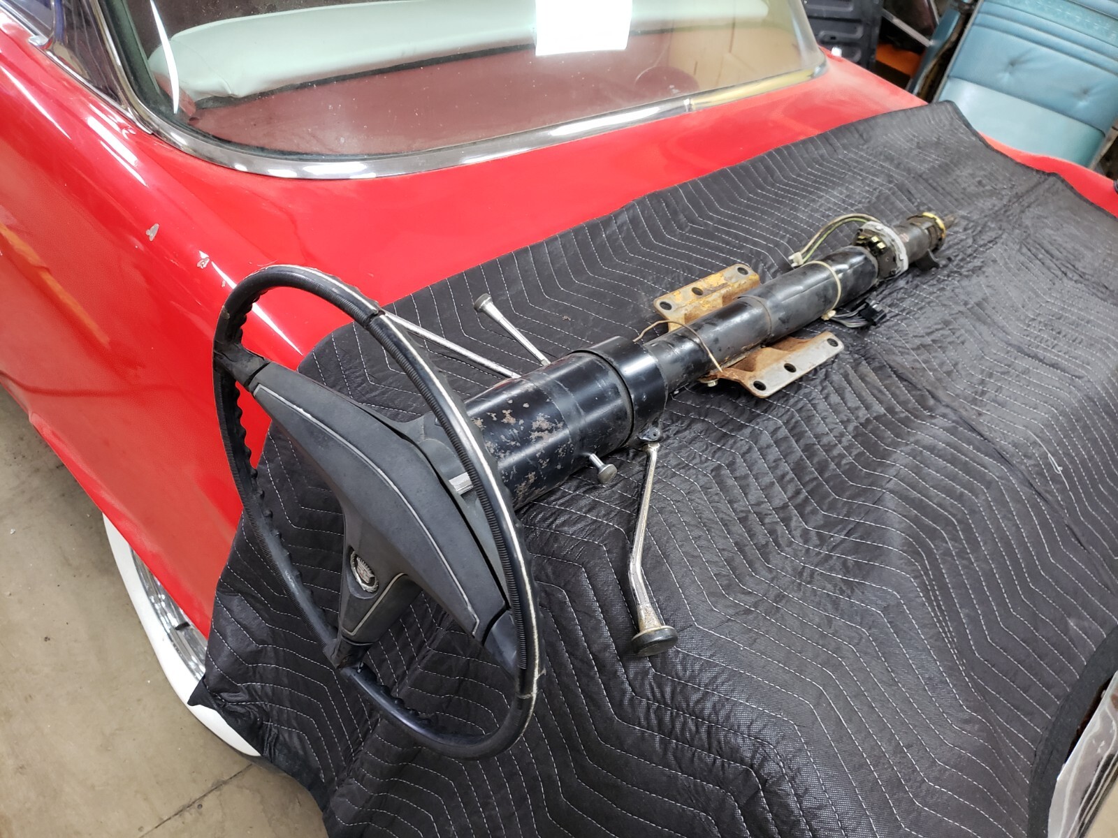 Tilt & Telescopic Steering Column w Wheel 1967 1968 Cadillac Eldorado Black