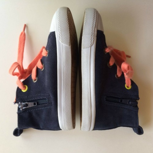 Space Sneakers Shoes Girls 8 Toddler Planets Saturn Stars Navy Blue STEM - Picture 3 of 7
