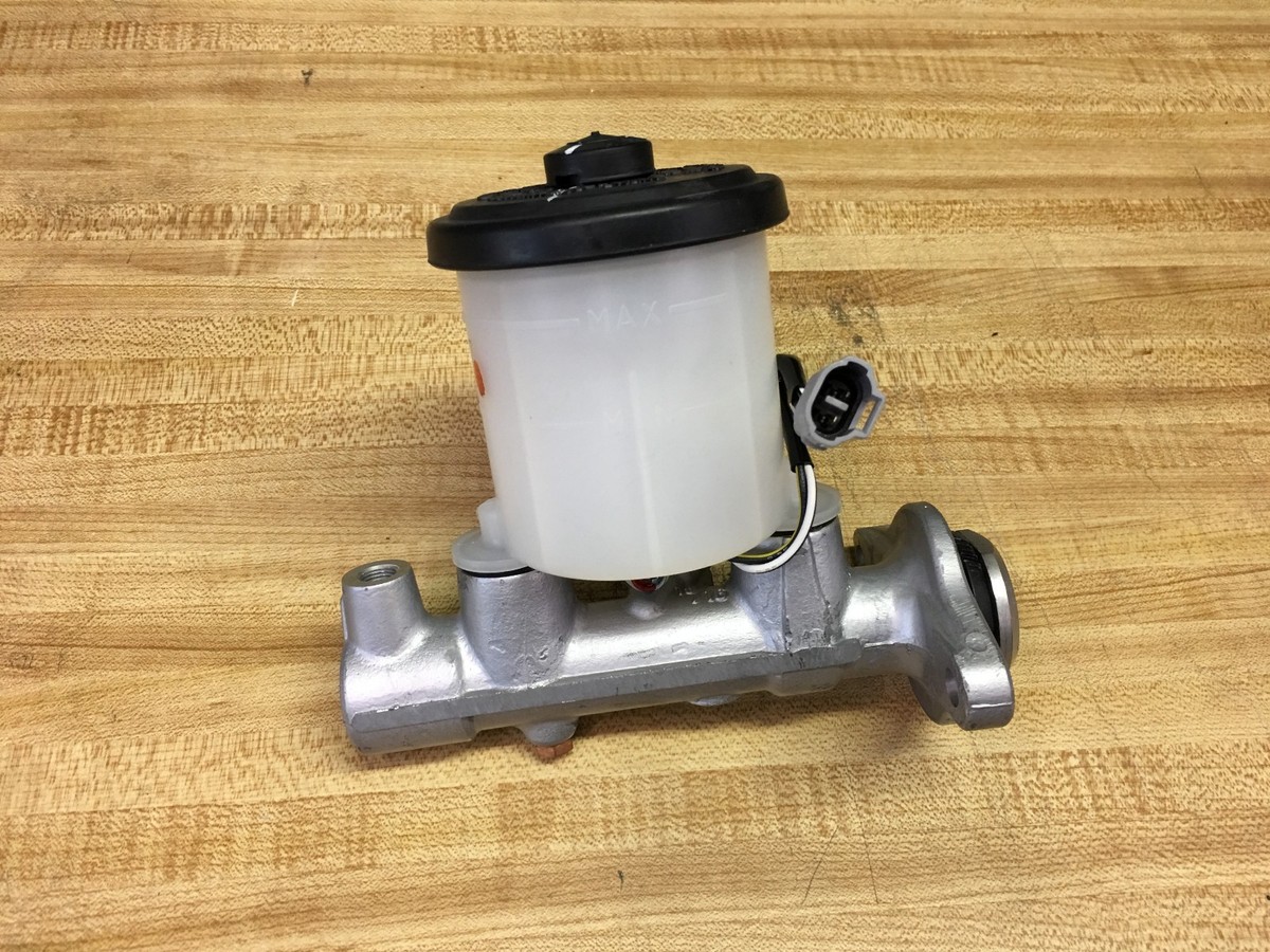はるる Japan Brake Master Cylinder 47201-12640 (M39508) for Prism