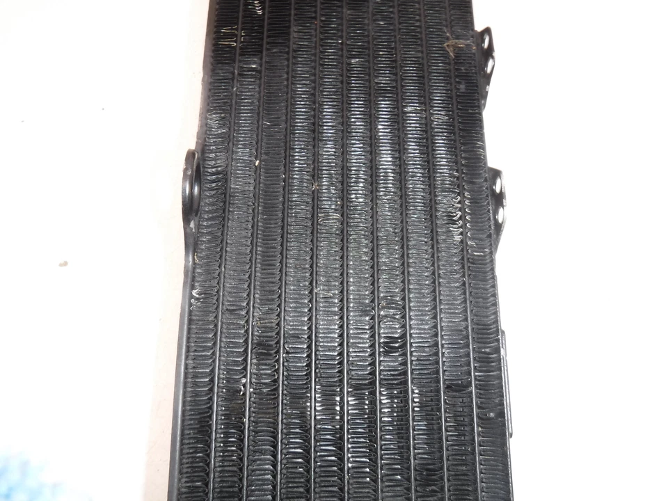 2002 ktm 640 duke 2 ii lc4 left ENGINE RADIATOR MOTOR COOLING RADIATER - Image 2 of 4