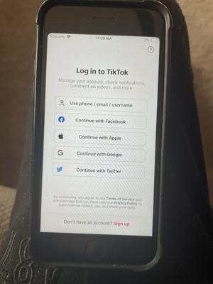 iphone se 2022  With TikTok App
