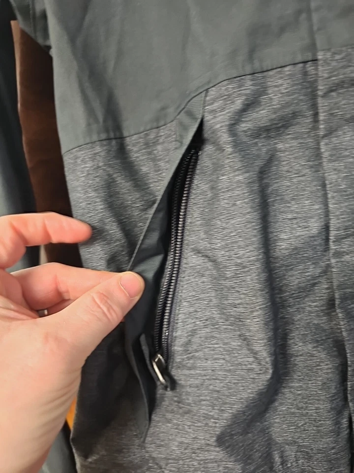 THE NORTH FACE BOYS' WARM STORM JACKET Black Gray Sz M 272836 - Image 4 of 4