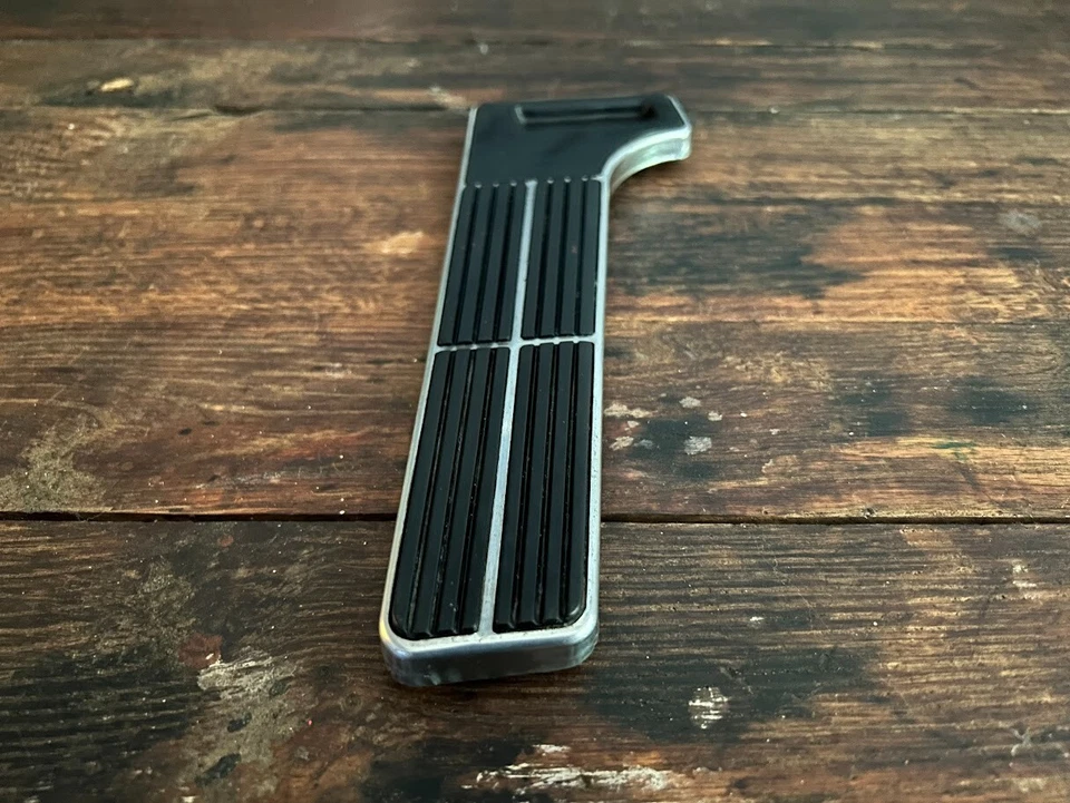 Used GM 1961-1962 Oldsmobile Super Dynamic 88 98 Starfire Accelerator Gas Pedal - Image 3 of 4