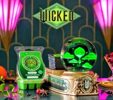 Wicked Elphaba & Elinda LIght-Up Orb Scentsy Collection Special EDTN Warmer, NIB