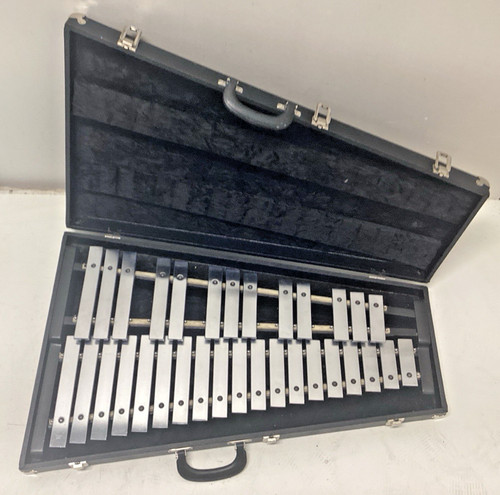 Yamaha YG-1210 Concert Bells Glockenspiel F-C Range Steel Bars in Case