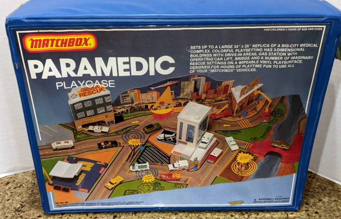 Vintage Matchbox Cars Paramedic Playcase city scene 1980