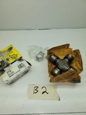 Moog 374 Universal U Joint Wheel Dana 60 1 Ton Front Axle Greaseable 4WD
