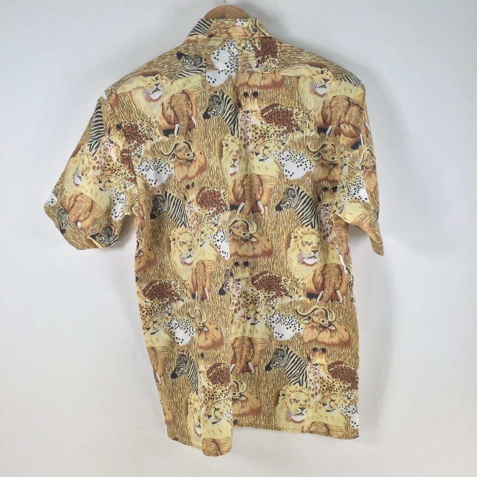 VINTAGE Image mens shirt size M safari animals beige button up short sleev102249 - Image 4 of 4