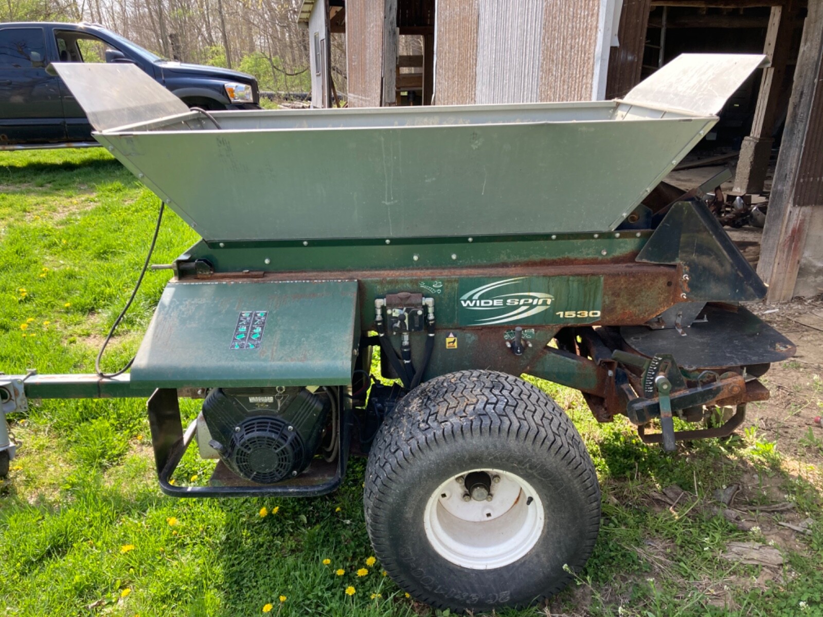 Turfco Top Dresser 1530 Wide Spin eBay