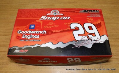 ミニカー Kevin Harvick Snap-on 1/64 2003 Hauler Kevin Harvick 1/64 'Snap On' Hauler. Limited edition 1 Of