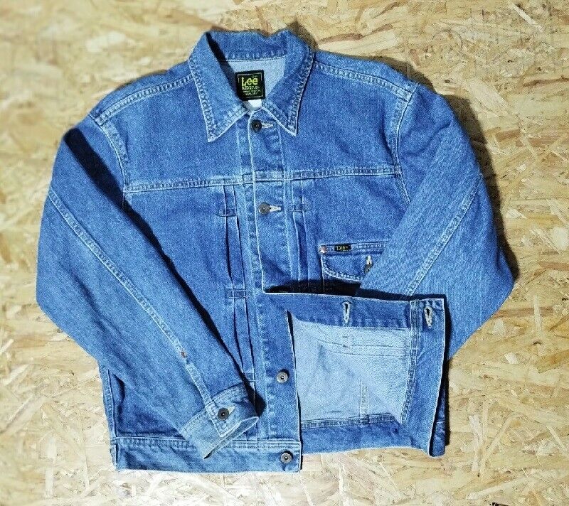 80s-90s LEE Cowboy Denim Jacket. 80s-90s LEE Cowboy Denim Jacket.
