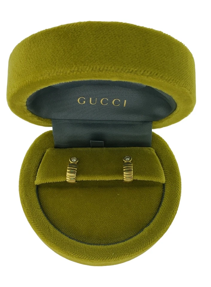 Caja Mini Huggies Clip Omega Oro Amarillo 18K Diamante Redondo GUCCI De Colección Raro Foto 4 de 4