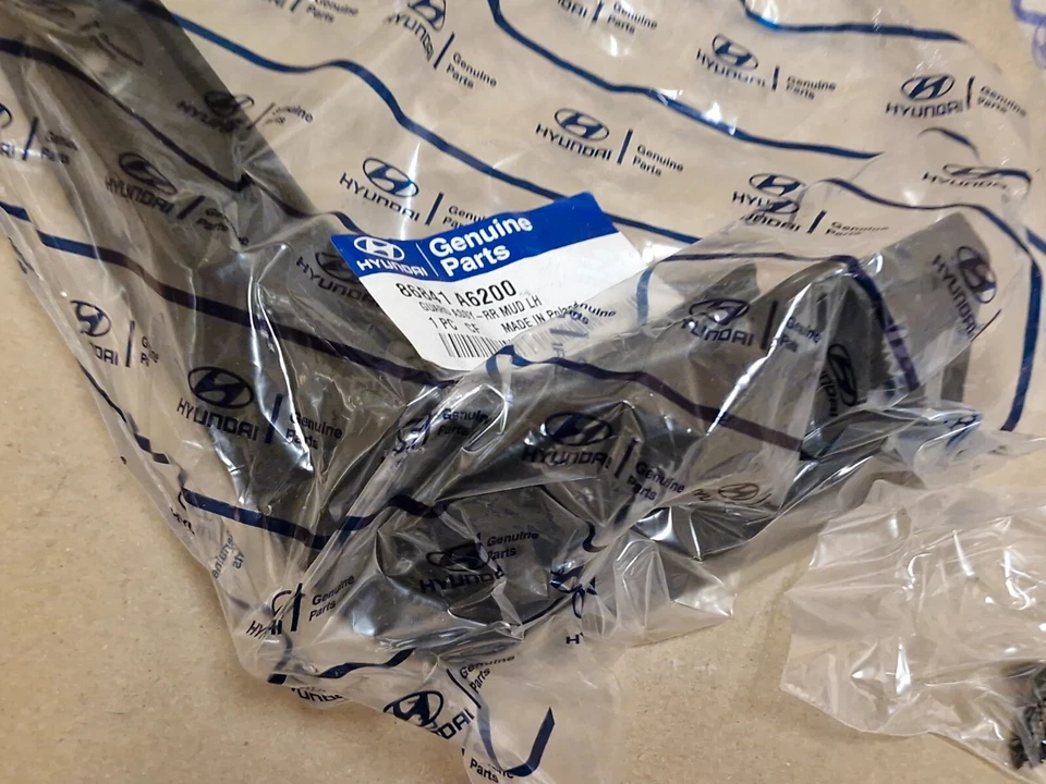 Hyundai i30 Tourer Estate Rear Mud Flap Kit 2012-2017 A6460ADE30 Genuine NEW OEM - Image 4 of 4