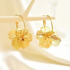 Women's Gold Vintage Double-Layer Hollow Flower Hoop Earrings