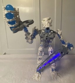 LEGO Bionicle Toa Inika Lot (8732 & 8730) - 100%, WORKING LIGHTS, Manuals