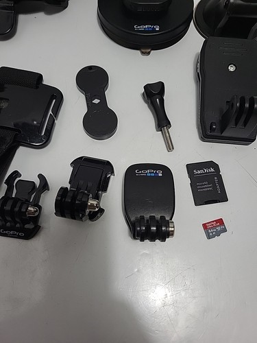 GoPro Hero Session C31413 w/ Accessories & Charger – Waterproof HD Cam TESTED - Picture 4 of 14
