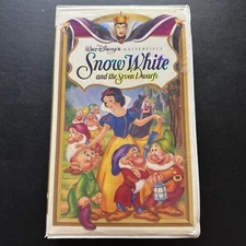 Snow White and the Seven Dwarfs (VHS, 1994) Clamshell Walt Disney Masterpiece