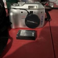 Olympus Digital Camera Camedia C-5000 Zoom 5.0MP Silver Tested Battery & Case