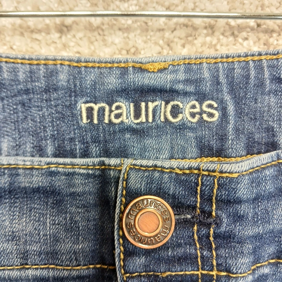 Maurices Shorts Womens 8 Blue Denim Flat Front Slash Pocket Casual Bermuda - Image 3 of 4