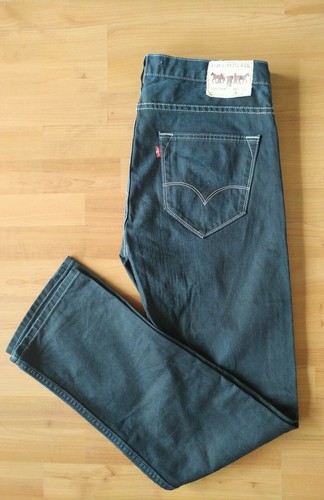 Original Levi's 550 Vintage Jeans in Light Blue (W36 L34) - Orange Tab