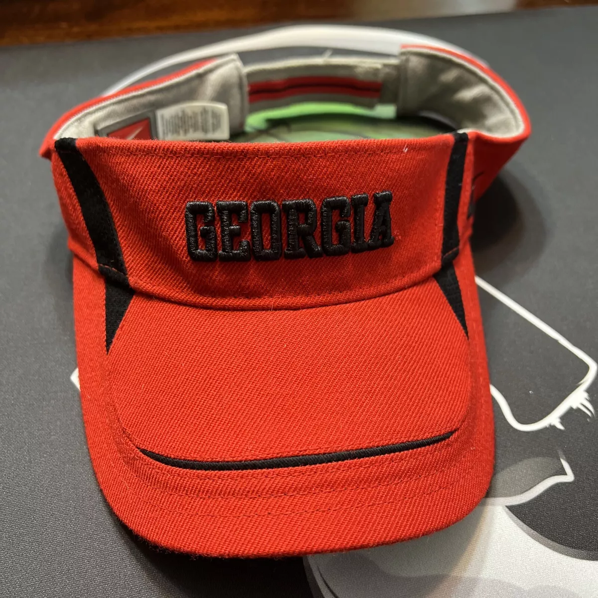 Nike top team visor