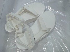 UsedVeryGood - Teva Women's Flatform Universal, Beige/Yellow, 8