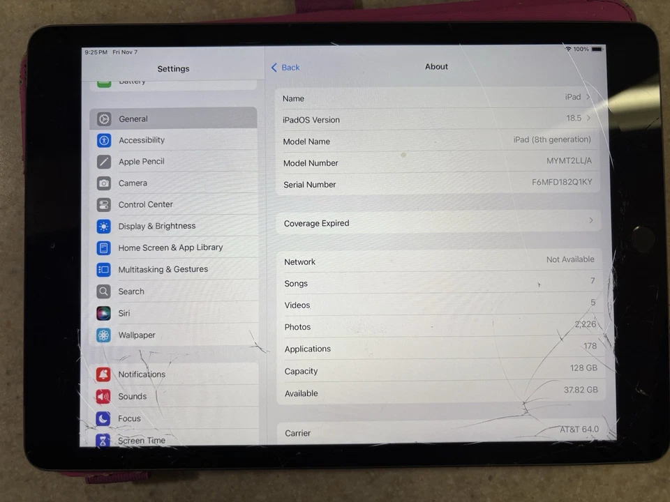 Apple iPad 8th Generation 128GB Space Gray WiFi Pre-owned - Image 2 of 3