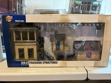 Walthers Cornerstone O/O-27 Trackside Structures Set 933-2703 Built-Ups NIB