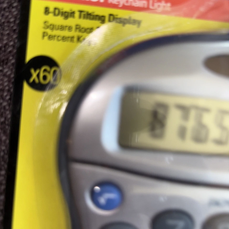 royal calculator Brand New! X 60 Model With A Bonus Key Chain Light - Image 4 of 4