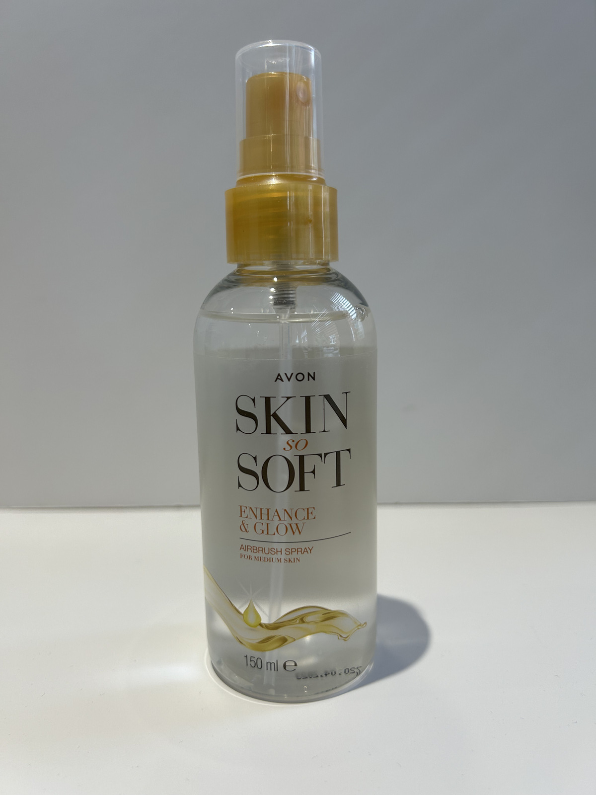 Avon Skin So Soft Enhance & Glow Airbrush Spray 150ml Body Glow Spray