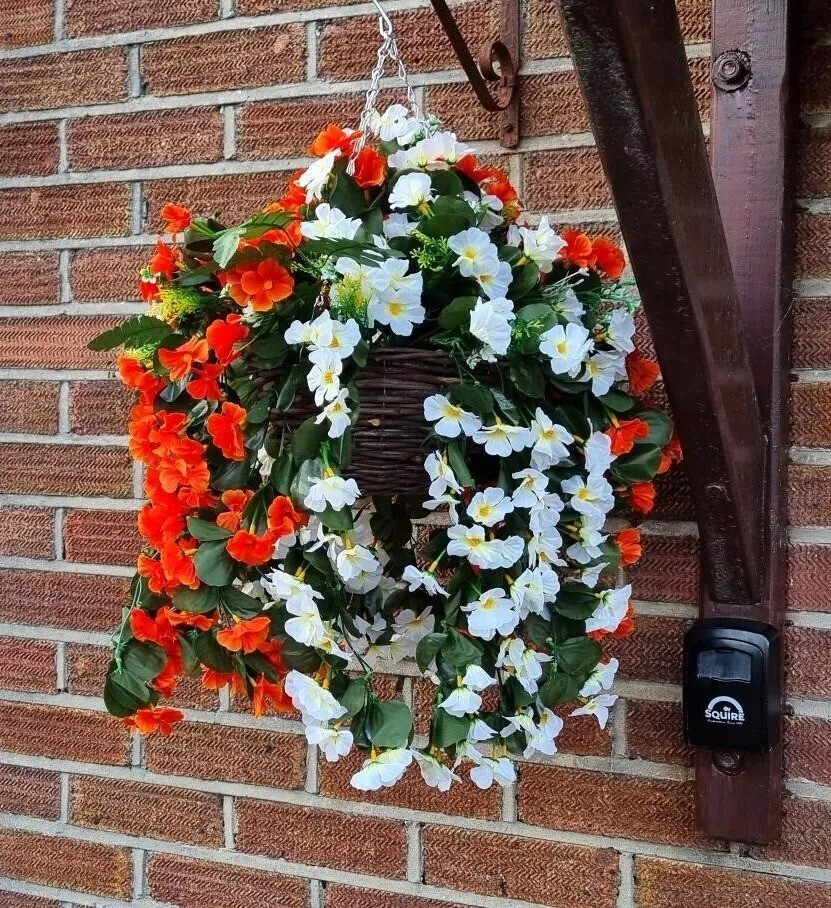 Bild 2 von 12
