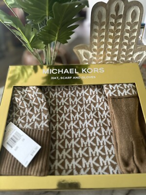 NWT Authentic Michael Kors Knit Pieces Set Hat Scarf Gloves