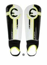 Puma Shinguard and Ankle Sock Soccer Shin Guards ProCat Youth 8-11 Plate Ankle