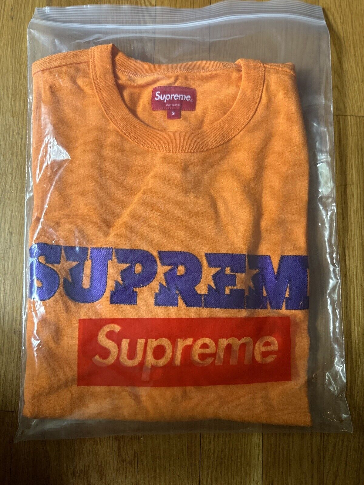 Supreme Star Logo S/S TOP SS20 Size Small Brand New Unopen