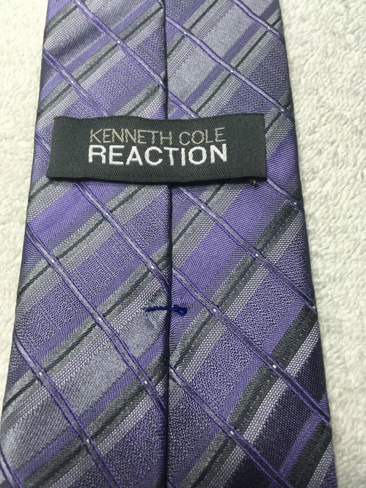 CORBATA HOMBRE KENNETH COLE MORADA Y GRIS 3,25 X 60 Foto 4 de 4