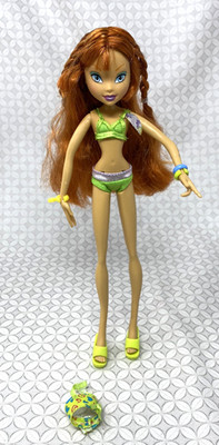 Mattel Winx Club Beach Bloom Doll Party Vacation Bikini Swimsuit